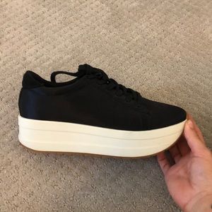 Black platform gym shoes